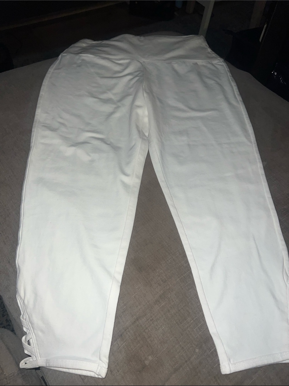 Women’s White Stretch leggings / Pants 7/8 in length